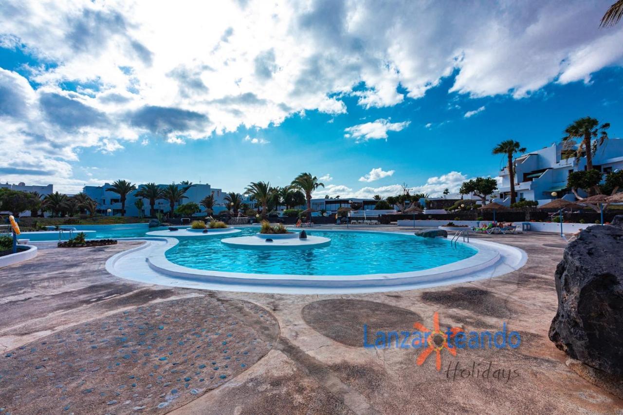 Vivienda Vacacional Los Molinos 6205 Firs Floor Apt Costa Teguise Bagian luar foto